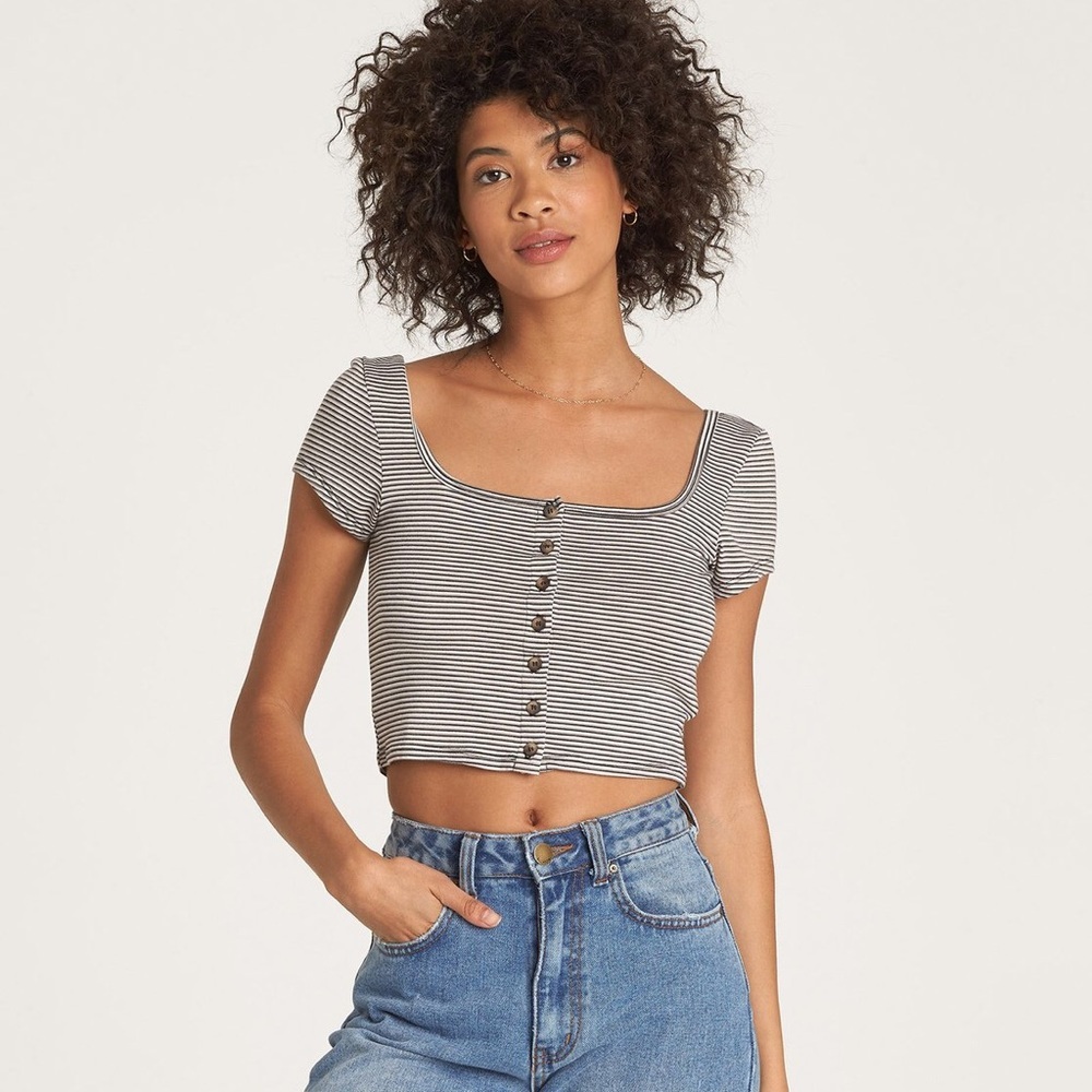 🌴🌼BILLABONG- RIGHT NOW CROP TOP🌼🌴 - Picture 3 of 8